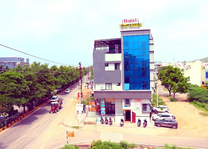 Cheap hotel: Hotel Sun Palace