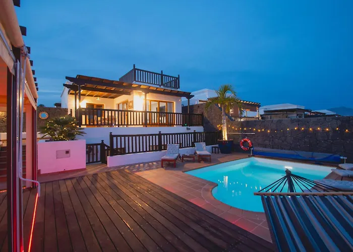Villa Cavendish With Sea Views And Heatable Pool Close To Flamingo Beach