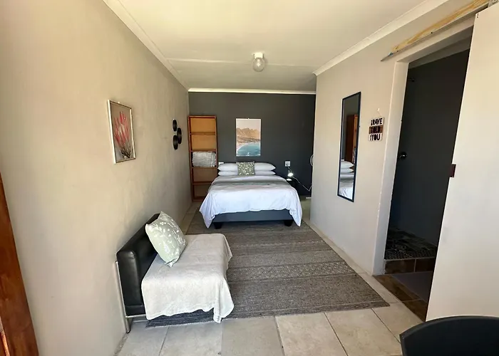 Guest house: Hide 2 On Rees