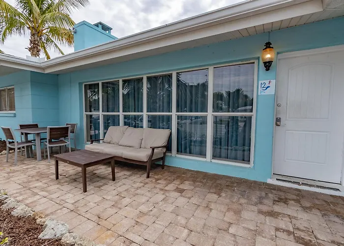 Siesta Key Beachside Villas
