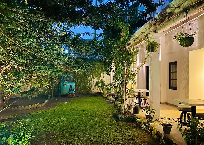 The Hostels Clock Inn Dehiwala
