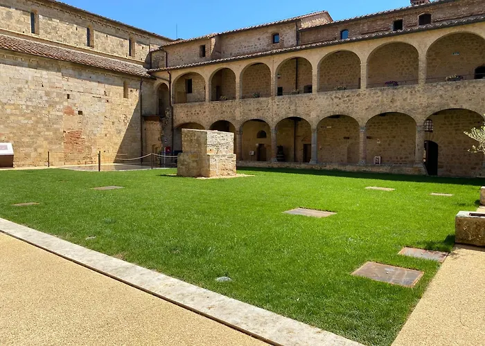  Contessa Ava Dei Lambardi