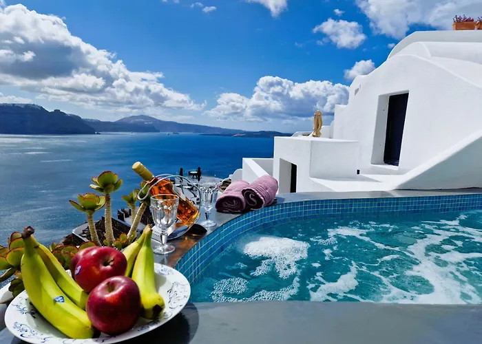 Private villas Aqua & Terra Traditional Cave Houses
