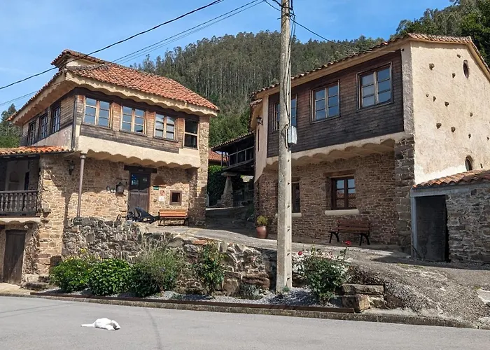 Casas De Isu