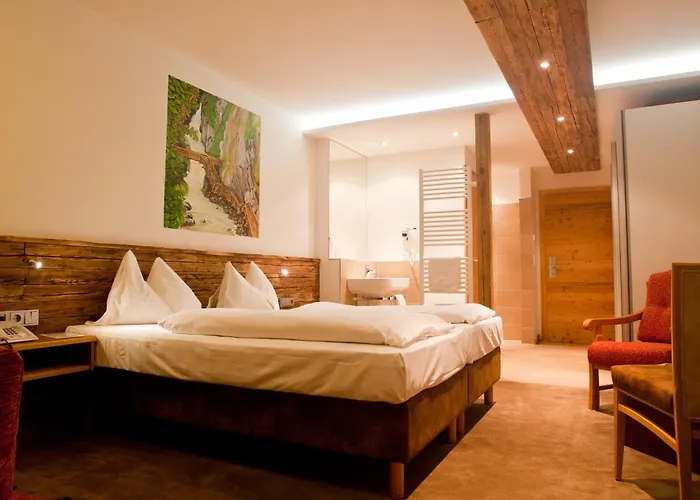 Hotel Gasthof Mitteregger - Best Place In Town