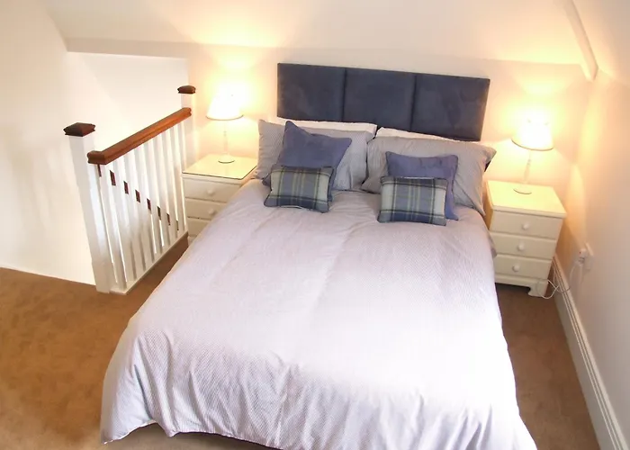 Guests house Hitchambury Manor