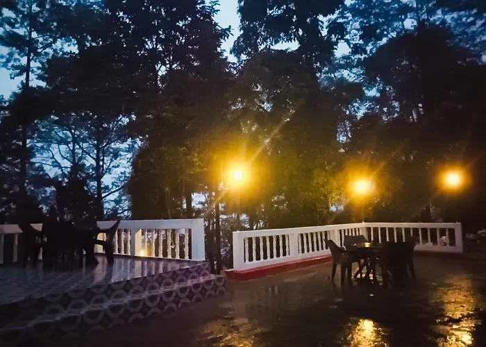 5 star hotels Orion Retreat