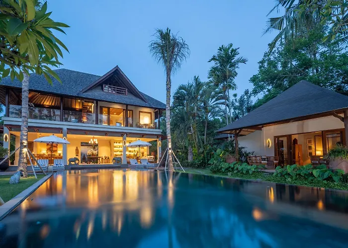 Asmara Cemagi - Luxury Fully Staffed Villa, Sunset & Beach Near Canggu