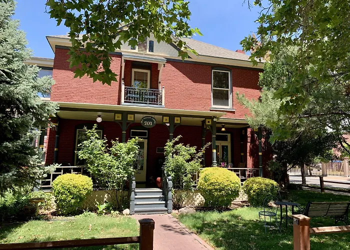 B&B only: El Cuervo Abq Guest Rooms