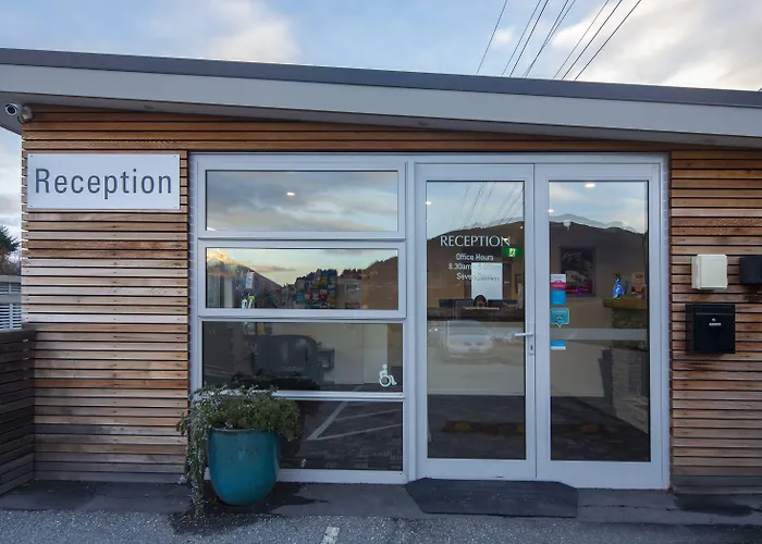 Romantic hotel: Highview Apartments