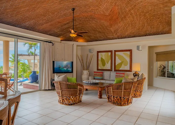 Villa Ladrillo by Cabo Villas