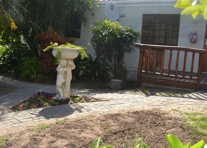 Cycad Lodge