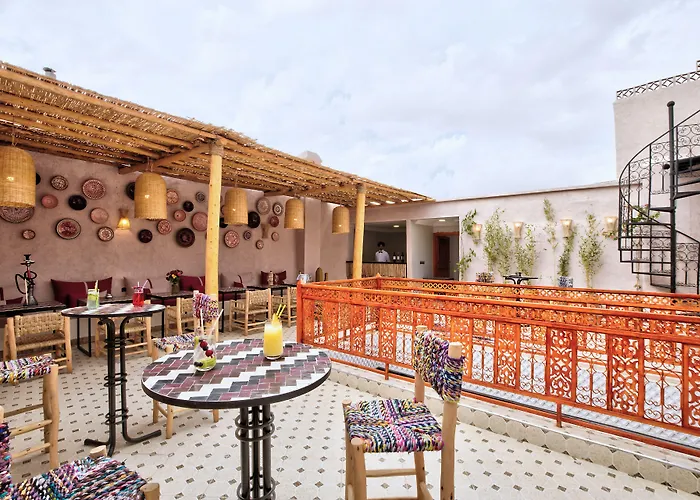 Hotels with pool Riad Arabkech