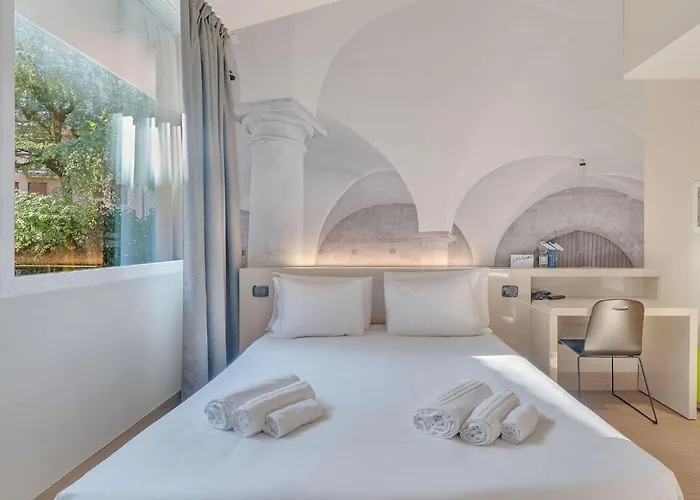 B&B City