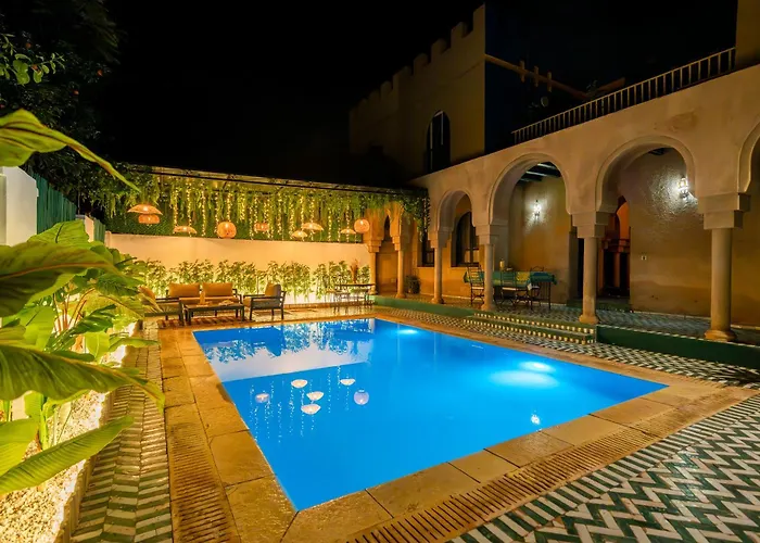 Villa majorelle , piscine privée ,4 suits