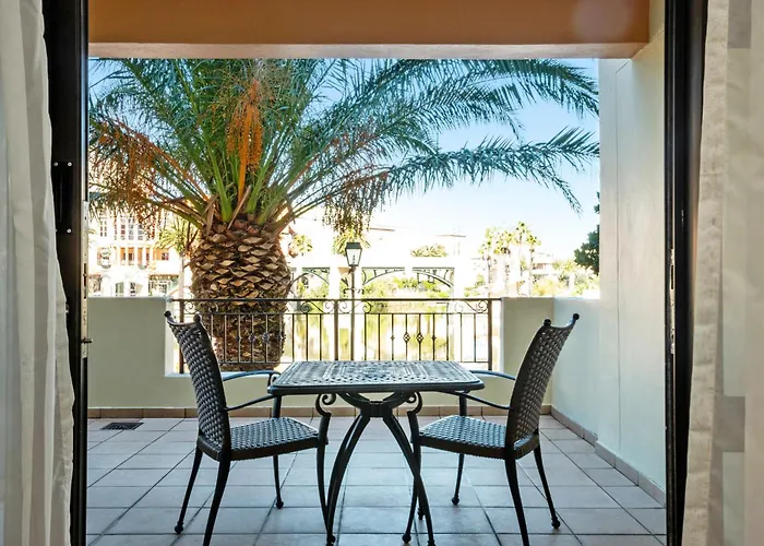 Apart hotel: Island Club Hotel & Apartments