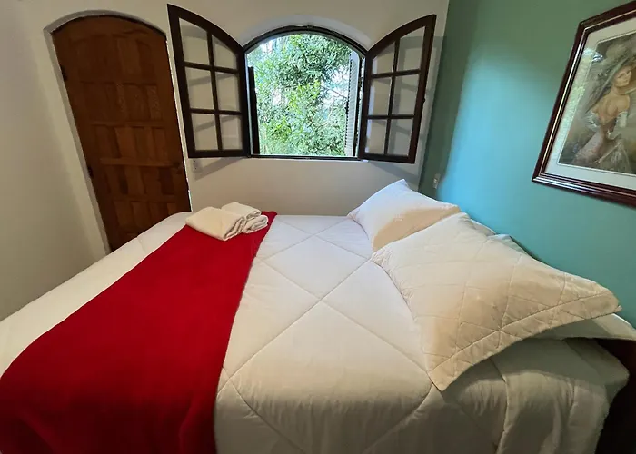Hotel com piscina: Pousada Sonho Verde