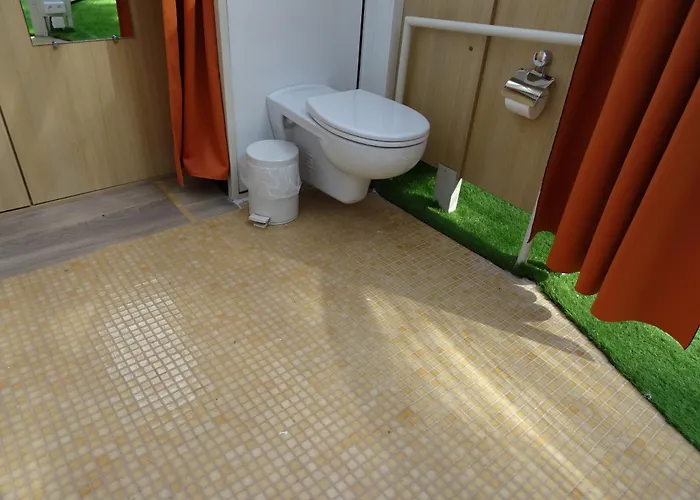 Les Chambres D'Hotes Au Bois Fleuri