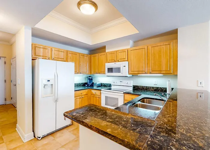 Apartment: Crystal Tower 2006