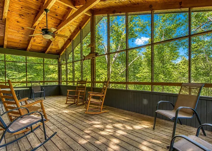 Mountain Lake Lodge, Hot Tub, Theater Room, 560 Free Tickets Each Paid Day!!!