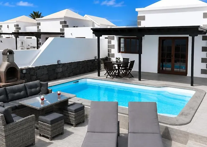 Stunning Arabella - Heated Pool - Bbq - Amazing Terrace - Playa Blanca