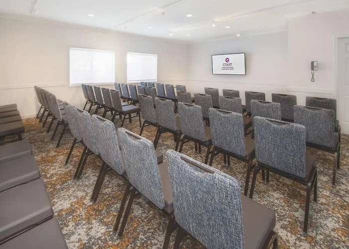 Coast Canmore Hotel & Conference Centre