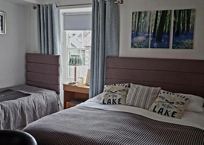 Cheap hotels Lakes B And B