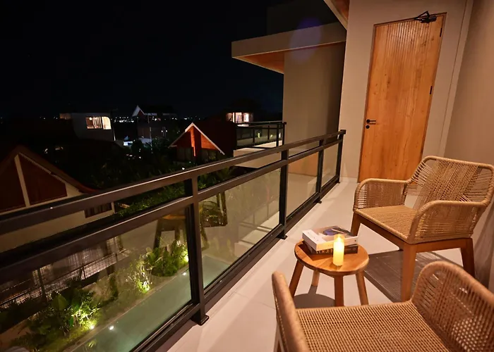 Canggu Wooden Green Paradise