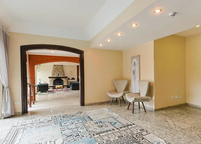  Euro Suíte Campos do Jordão By Nacional Inn - A 800 metros da Vila Capivari