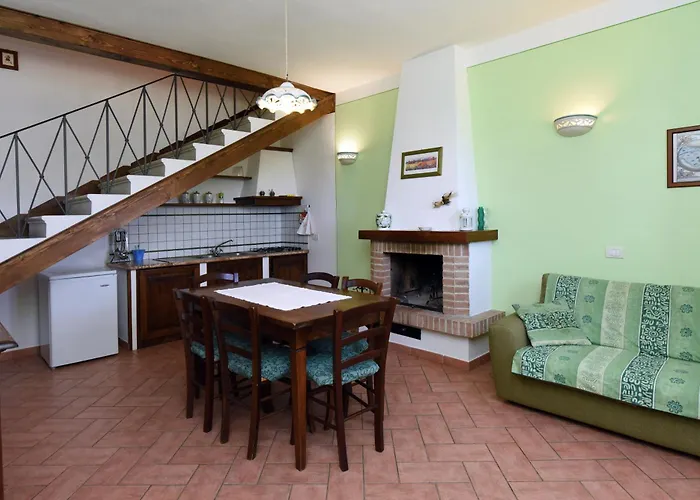 Villa con piscina: Agriturismo La Valle del Sole