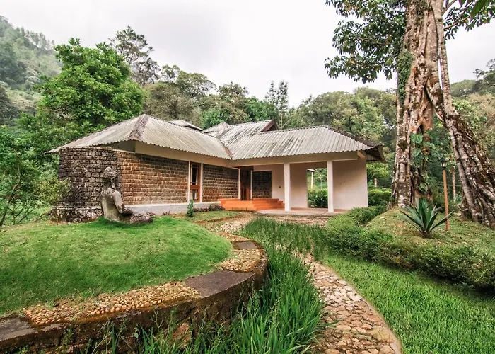 Luxury hotel only: Deep Woods Resort