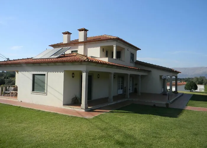 Pension de Famille Casa Estrada Da Guia