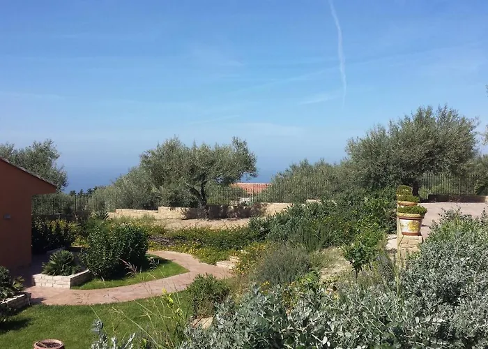 Villa Cattleya