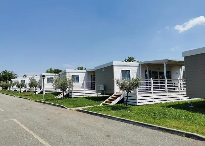 Garda Village